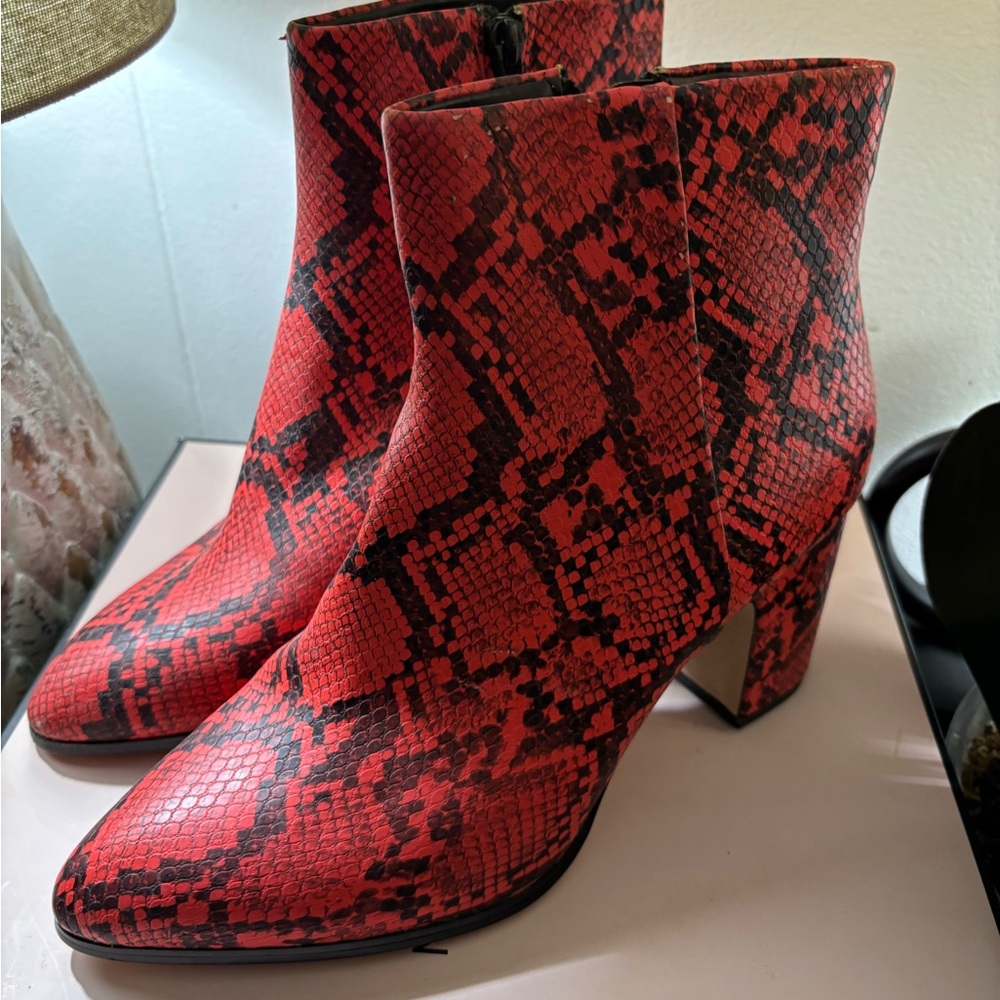 BCBGeneration Red and Black Heeled Boots